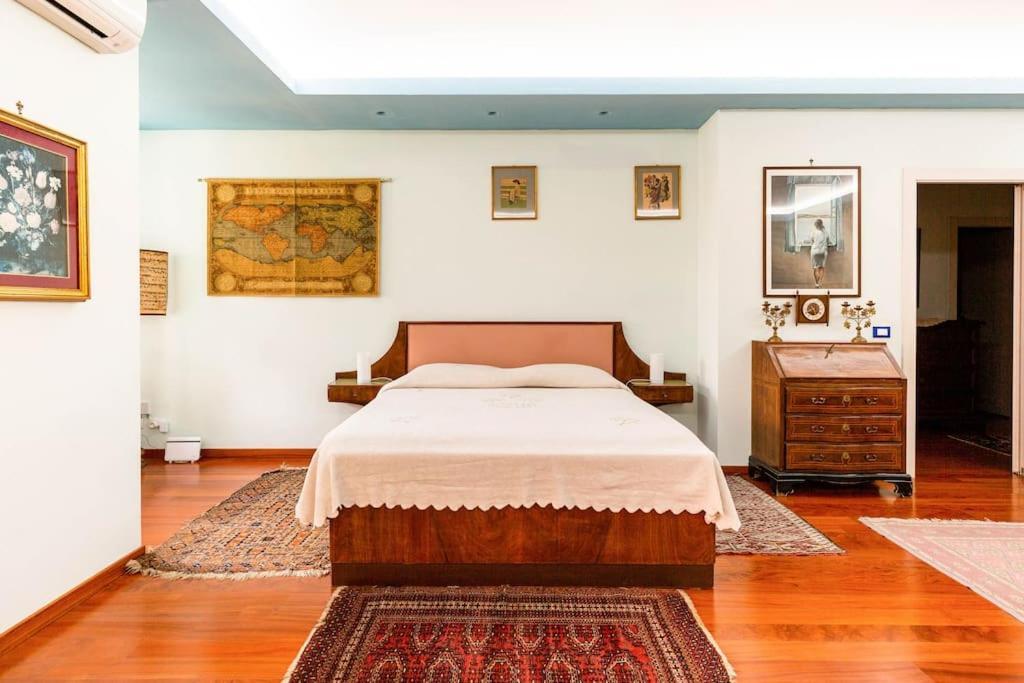 Apartment Old Style - Boutique With Terrace In Center