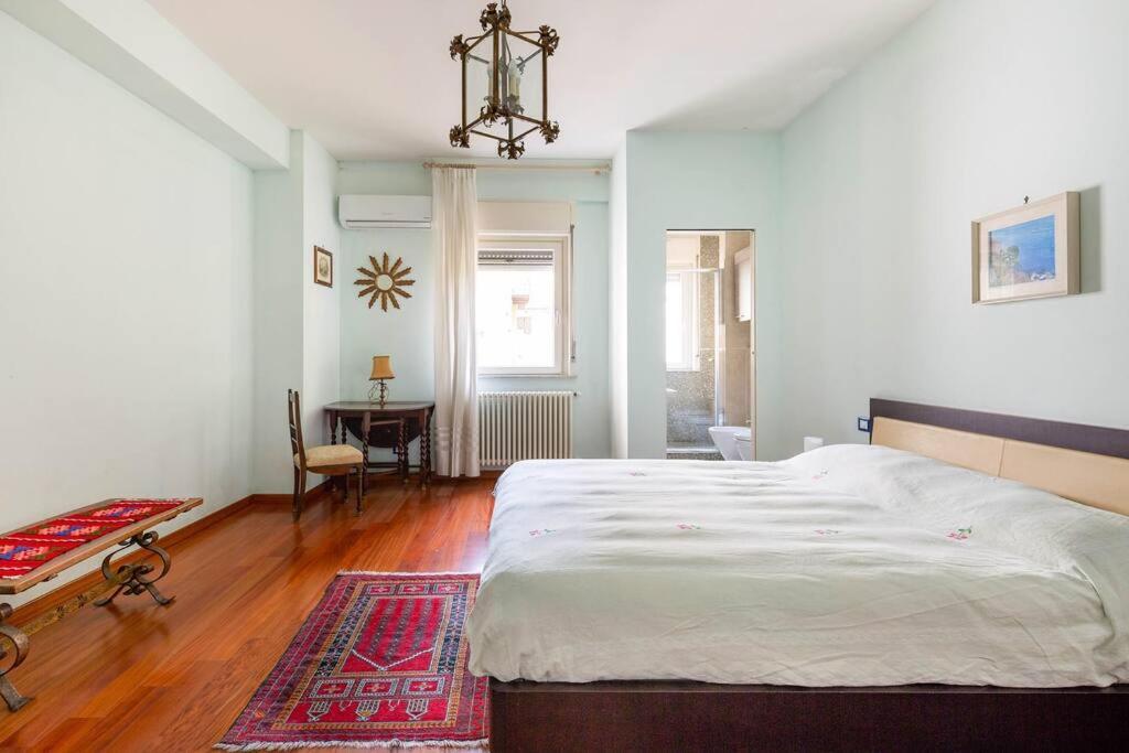 Apartment Old Style - Boutique With Terrace In Center